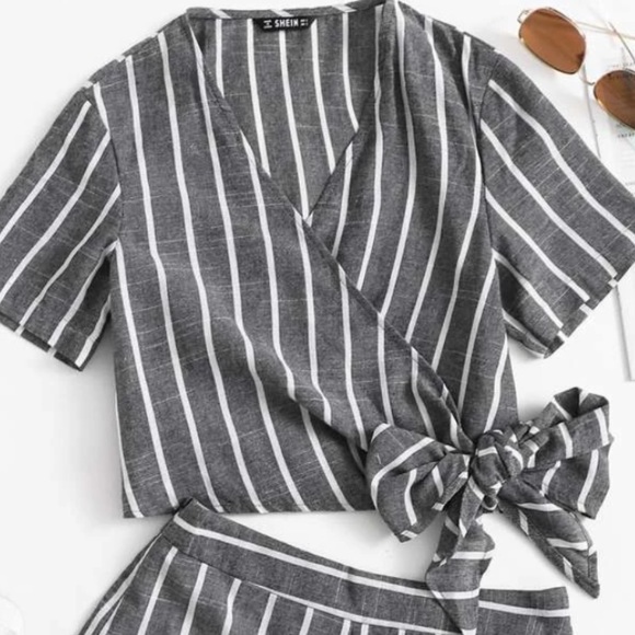 striped two piece - Picture 3 of 4